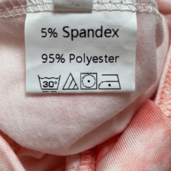 C+D+M Sleeveless Top ๐ Coral & White - Picture 12 of 12